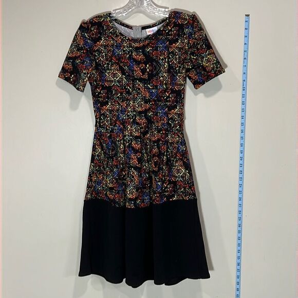 Cute Multicolored Short Sleeved Dress By LuLaRoe. Size XS. - Picture 1 of 7